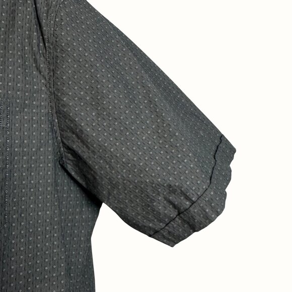 Apt. 9 Black Geo Textured Short Sleeve Standard Fit Button Up Shirt Men's Size M - Picture 9 of 10